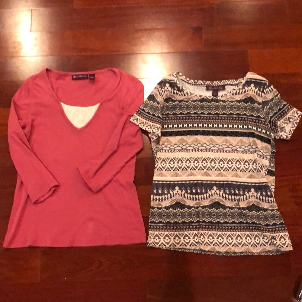 Bundle Gloria Vanderbilt bundle three-quarter length pink top and short sleeve.